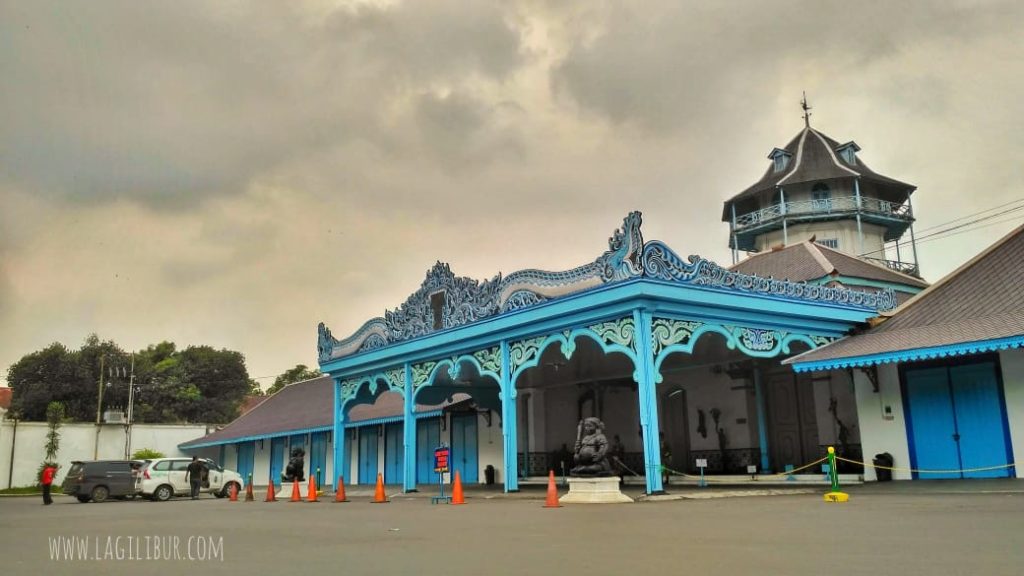 travel pemalang solo